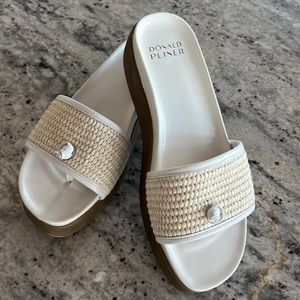 Donald Pliner sandals size 8